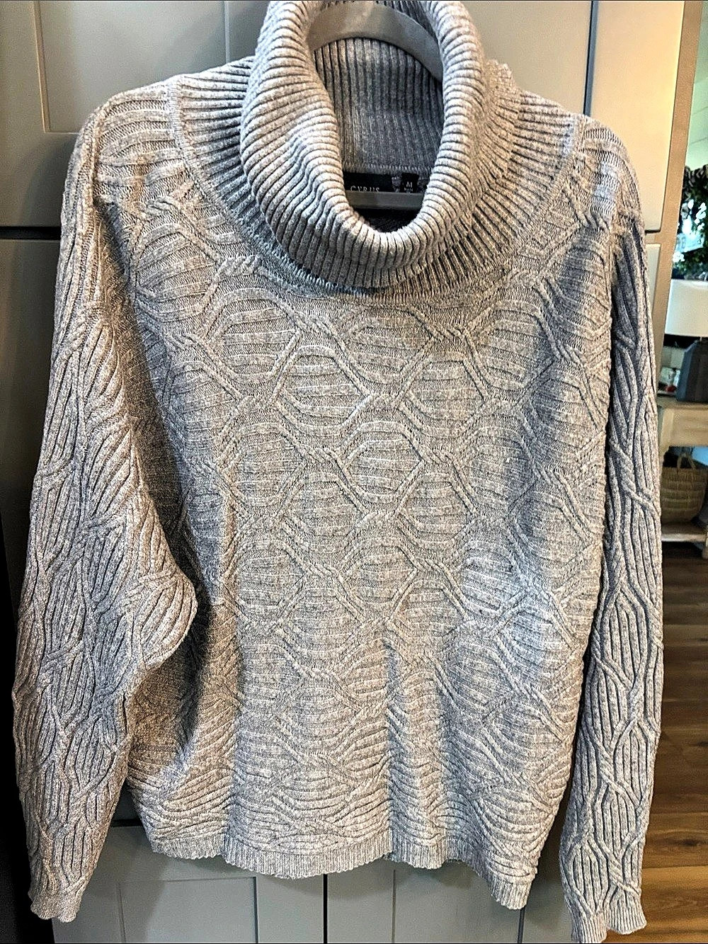 Cyrus Geometric Cowl Neck Sweater Gray Medium Like New